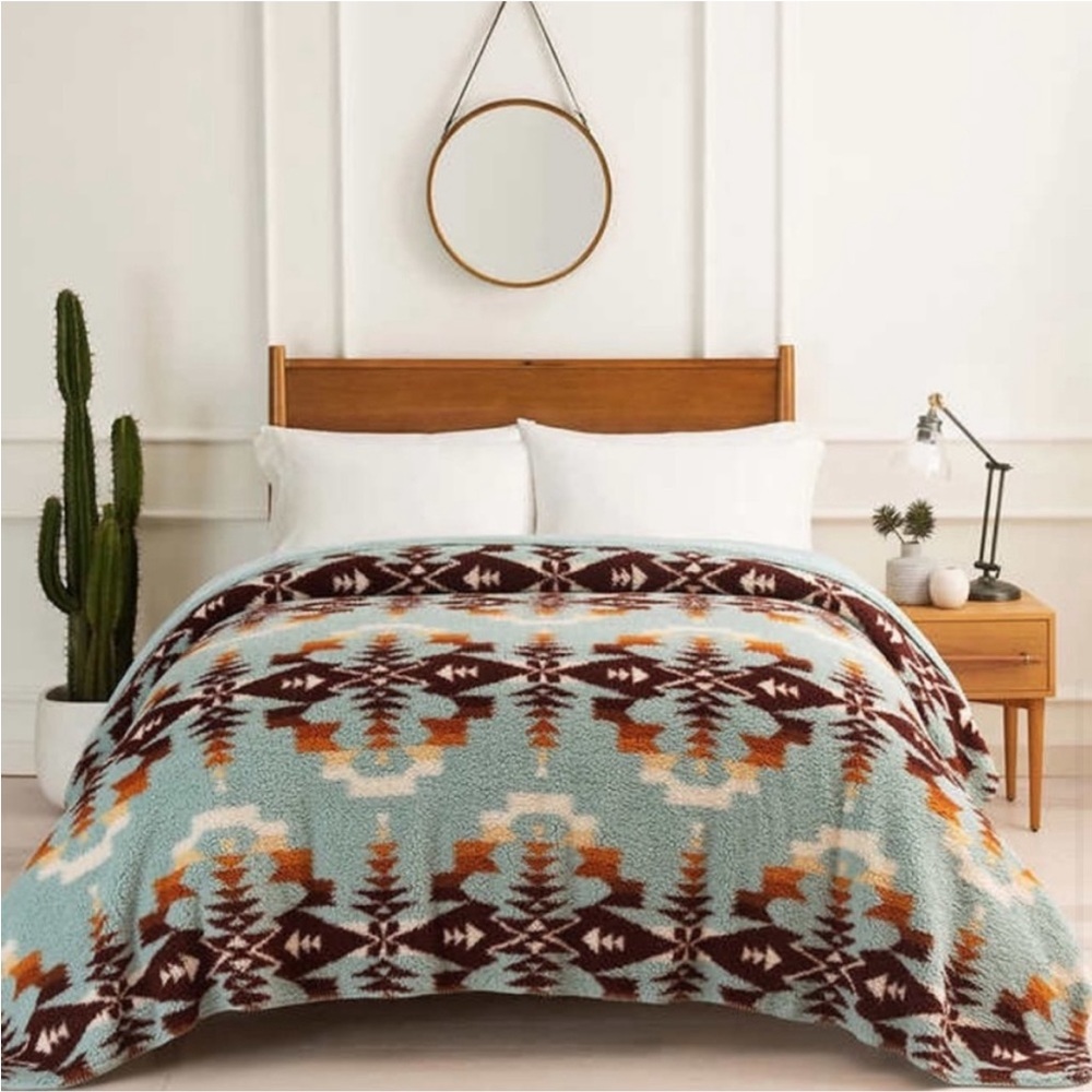 Pendleton Legend Lake Aqua Sherpa Fleece blanket Queen